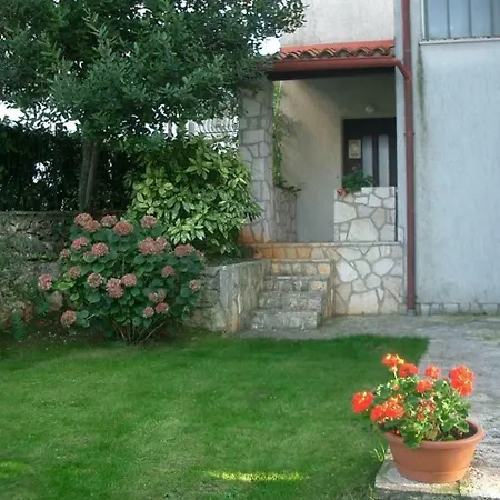 Apartment In Banjole - Istrien 17372 Apartman *